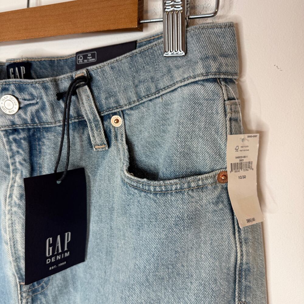 GAP 90s High Rise Mom Jeans In Light Wash Size 30 New - Picture 4 of 14